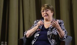 "Es una deuda que no puede seguir esperando": Bachelet aboga por acuerdo para aprobación de la reforma de pensiones