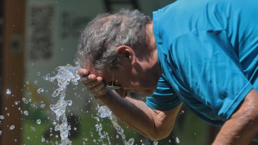 Gobierno hace recomendaciones por calor extremo este fin de semana: Temperaturas llegarán a 37° C entre Coquimbo y Maule