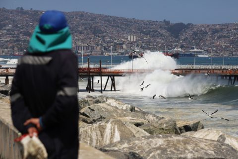 Emiten nuevo aviso de “marejadas anormales” para las costas de Chile: ¿Cuándo parten y qué regiones se verán afectadas?