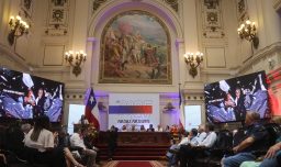 "Sé que mi papá quería mucho a este partido": Magdalena Piñera agradece homenaje a su padre durante Consejo General de RN