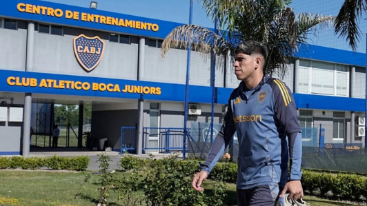 Carlos Palacios enciende alarmas en Boca Juniors tras ausentarse del entrenamiento matutino de este viernes