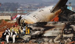 Las “cajas negras” del avión surcoreano siniestrado dejaron de grabar aproximadamente cuatro minutos antes del desastre