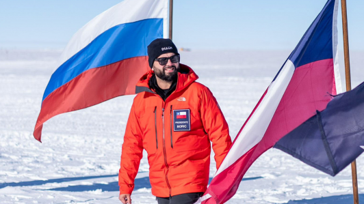 El primer jefe de Estado de la historia en pisar el Polo Sur: El hito que marcó la visita del Presidente Boric a la Antártica