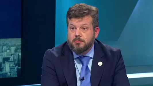 ¿Por qué Johannes Kaiser puede usar su cuenta RUT para recibir aportes de su partido? Esto respondió el Servel