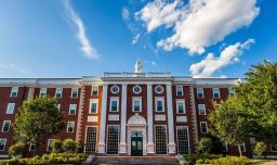 Estudiar gratis en Harvard: Universidad amplía su programa de ayuda financiera con cobertura total de gastos