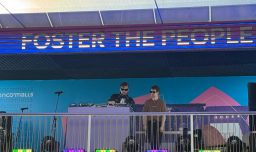 Foster The People sorprende con DJ set en el Lolla Lounge