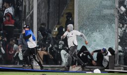 Copa Libertadores: Colo Colo recibe dura sanción tras incidentes en el Estadio Monumental