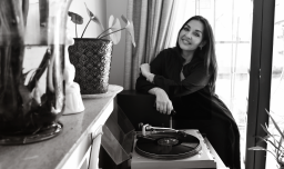 Denisse Malebrán: “La farándula no tiene nada que ver con la cultura”