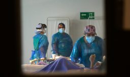 Licencias médicas irregulares: 10 entidades concentran casi la mitad de los funcionarios involucrados