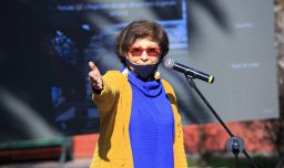 Teresita Reyes es diagnosticada con cáncer y permanece hospitalizada en Santiago