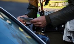 Restricción vehicular 2025: ¿Qué vehículos no pueden circular este viernes 9 de mayo en Santiago?