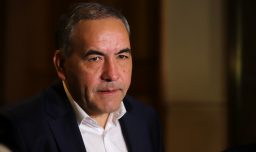 "Grau tiene que irse para la casa": Espinoza (PS) arremete contra ministro de Economía tras polémica por Ley de Fraccionamiento