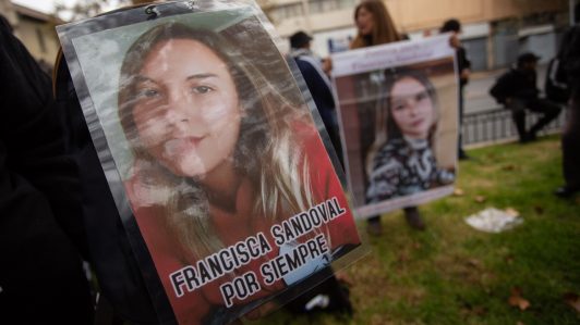 Padre de Francisca Sandoval fue detenido por orden de detención vigente, informó Carabineros