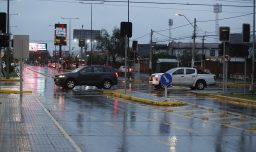 Sistema frontal: Reportan que casi 30 mil clientes están sin luz en la Región Metropolitana