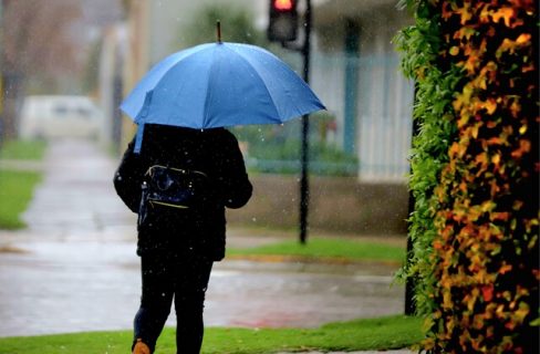 Lluvias, vientos y marejadas: Meteoróloga adelanta el pronóstico para los próximos días