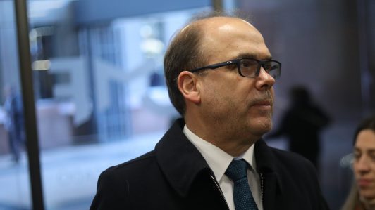 Undurraga anunció que se retira de la carrera presidencial con críticas al fuego amigo en la DC