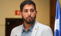 PacificBlu acusa a Brito de “hostigamiento legislativo” y de intentar “destruir” su operación
