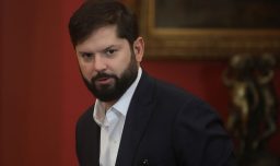 "Avanzamos gracias a los que nos precedieron": Boric destaca avances laborales y reconoce legado de gobiernos anteriores