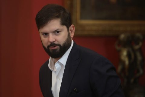 "Avanzamos gracias a los que nos precedieron": Boric destaca avances laborales y reconoce legado de gobiernos anteriores
