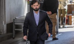 Presidente Boric condena ataque a equipo de salud en Ercilla: "Atentar contra quienes cuidan a nuestra población es miserable"