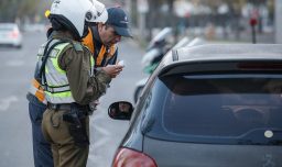 Restricción vehicular 2025: ¿Qué vehículos no pueden circular este martes 6 de mayo en Santiago?