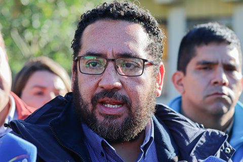 Ministro Cataldo y opción de detectores de metales en colegios tras balacera: "Estamos abiertos a conversarlo"