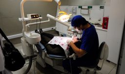 ¿Podría una mala higiene bucal afectar la salud física?: Esto dice una dentista