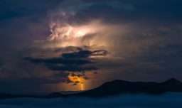 Emiten alerta por tormentas eléctricas en zonas de Ñuble y Biobío: ¿Cuándo será el fenómeno?