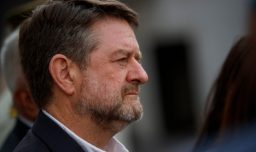 UAF detecta operaciones de Claudio Orrego por $800 millones: Gobernador aclara que son montos del Servel