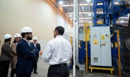 Chile tiene la primera planta de reciclaje de neumáticos mineros en el mundo: Así funciona