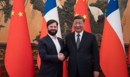 Presidente Boric se reúne con Xi Jinping en Pekín: Mandatario destacó vínculo histórico con China