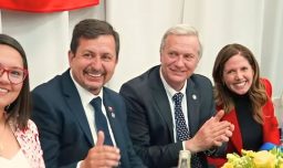 Eduardo Espinoza: El alcalde republicano de Macul que está siendo investigado por viaje con licencia médica