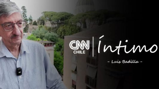 El chileno que se convirtió en vaticanista desde Roma: La historia de Luis Badilla