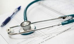 Escándalo por mal uso de licencias médica ¿Cómo se podrían recuperar los montos?