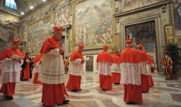 Cónclave: El significado del dicho "Quien entra como Papa, sale como cardenal"