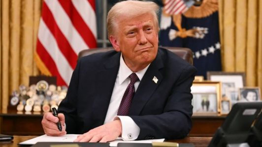 El Gobierno de Trump ordena a algunas empresas estadounidenses suspender ventas a China