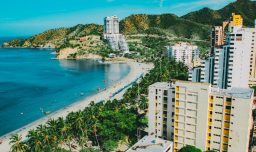 ¿Vacaciones en Santa Marta o Aruba? Te ayudamos a elegir