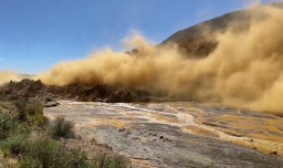 Fuerte temblor en Argentina provocó deslizamientos de tierra y caída de rocas en La Rioja