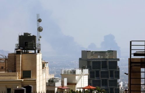 Irán sufre apagón casi total de internet en medio de escalada bélica con Israel