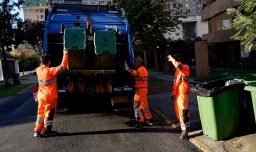 Emergencia química en Papudo: Explosión en camión de basura deja cinco intoxicados y obliga a cerrar calles