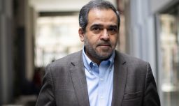 "Chile no está para experimentos": Quintana marca distancia con Jara y califica su programa económico como "kirchnerista"