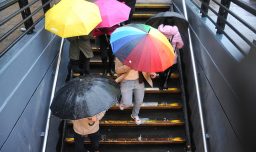 A preparar los paraguas: Anuncian lluvias desde Coquimbo al Biobío, incluyendo la Región Metropolitana