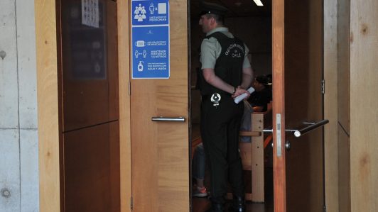Atropelló a peatones: Prisión preventiva para sujeto que manejaba drogado y sin licencia de conducir en Arica
