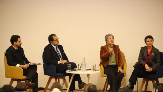 Primarias: Jara acusa a Tohá de tener una actitud "autocomplaciente" en seguridad, y la exministra refuta sus dichos