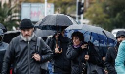Sistema frontal en la Región Metropolitana: Qué tener en un kit básico de emergencia