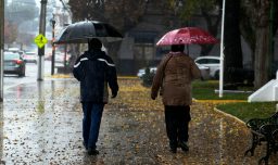 Por pronóstico de lluvias y viento en la Región Metropolitana: CGE desplegará más de 200 brigadas