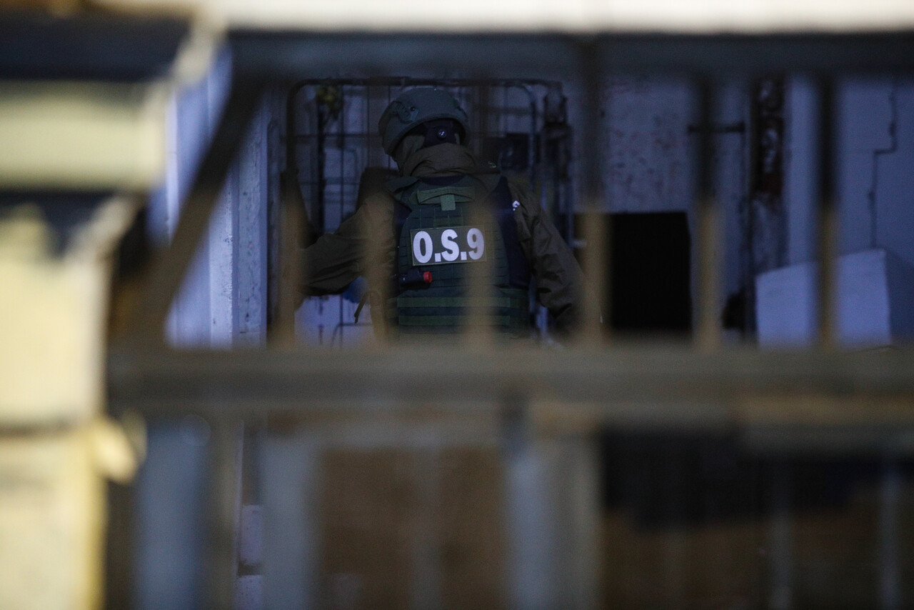 Allanamiento en edificio por doble homicidio ocurrido en La Vega/Agencia Uno