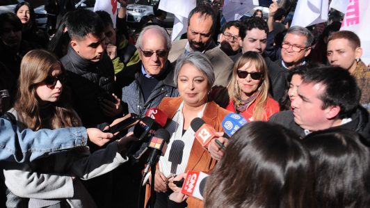 Jeannette Jara se distancia del PC sobre postura en torno a Cuba: "Son vulneraciones a los derechos humanos”