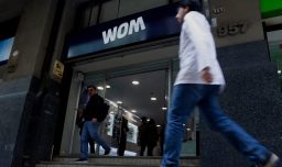 Por cobros abusivos a empresas de SMS: TDLC multa a WOM con cerca de $1.000 millones