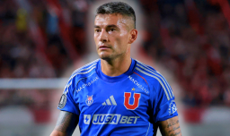Charles Aránguiz es elegido el mejor jugador del primer semestre en la Gala Crack 2025